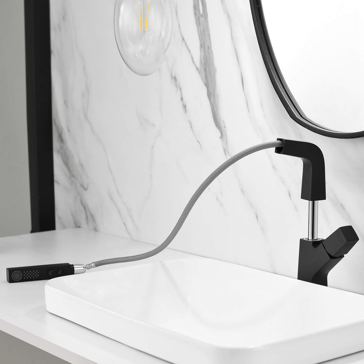 Pull-Out Bathroom Faucet with Dual-Mode Spray and Single Handle