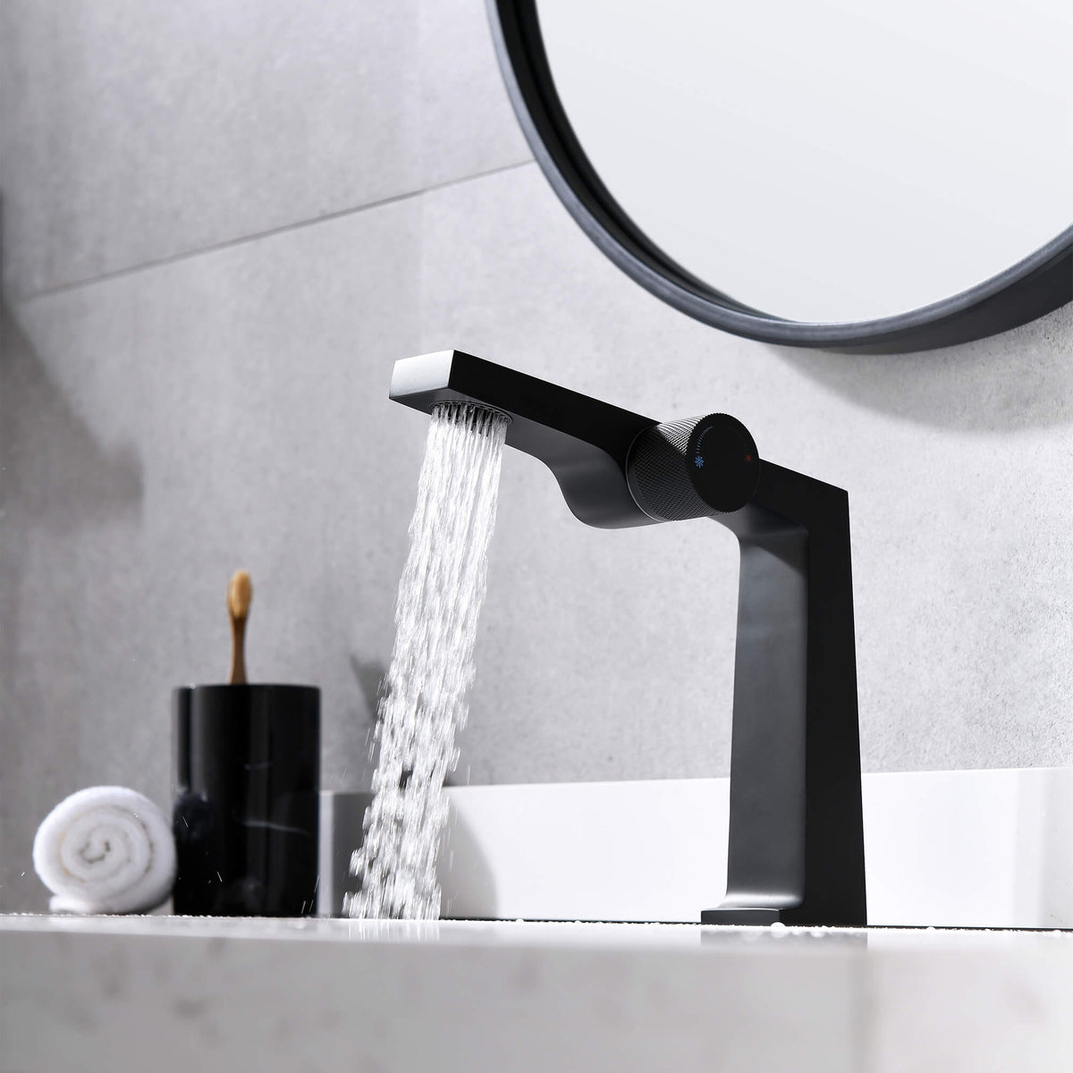 Single Handle Bathroom Basin Faucet with Rectangular Spout and Knurled Side Handle