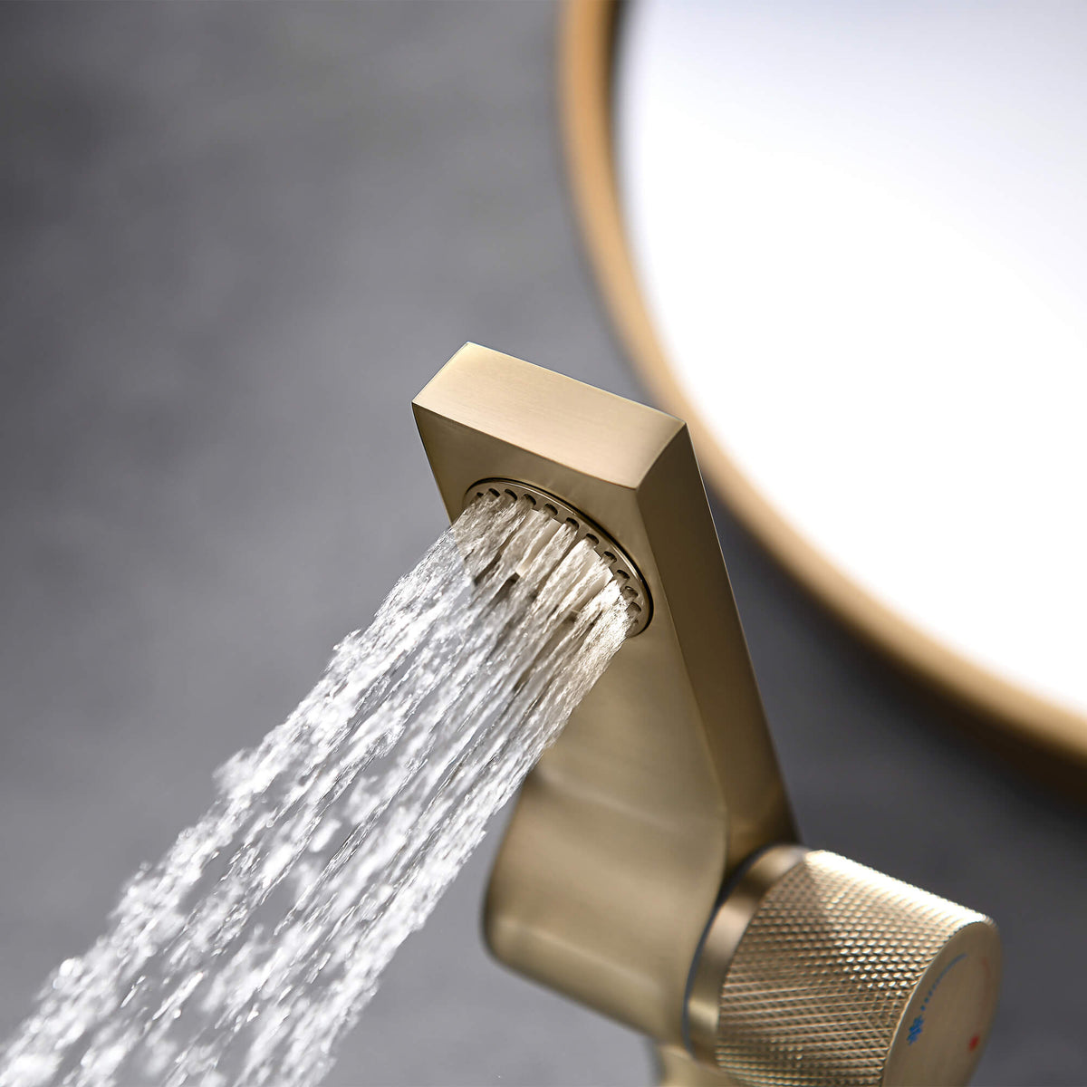 Single Handle Bathroom Basin Faucet with Rectangular Spout and Knurled Side Handle