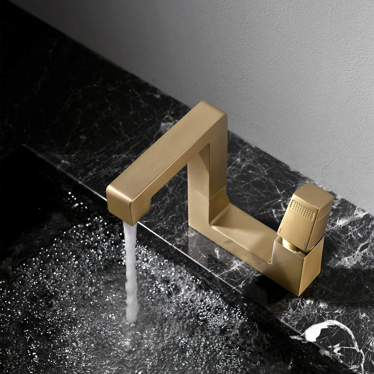 Single Handle Bathroom Basin Faucet with Open Square Frame