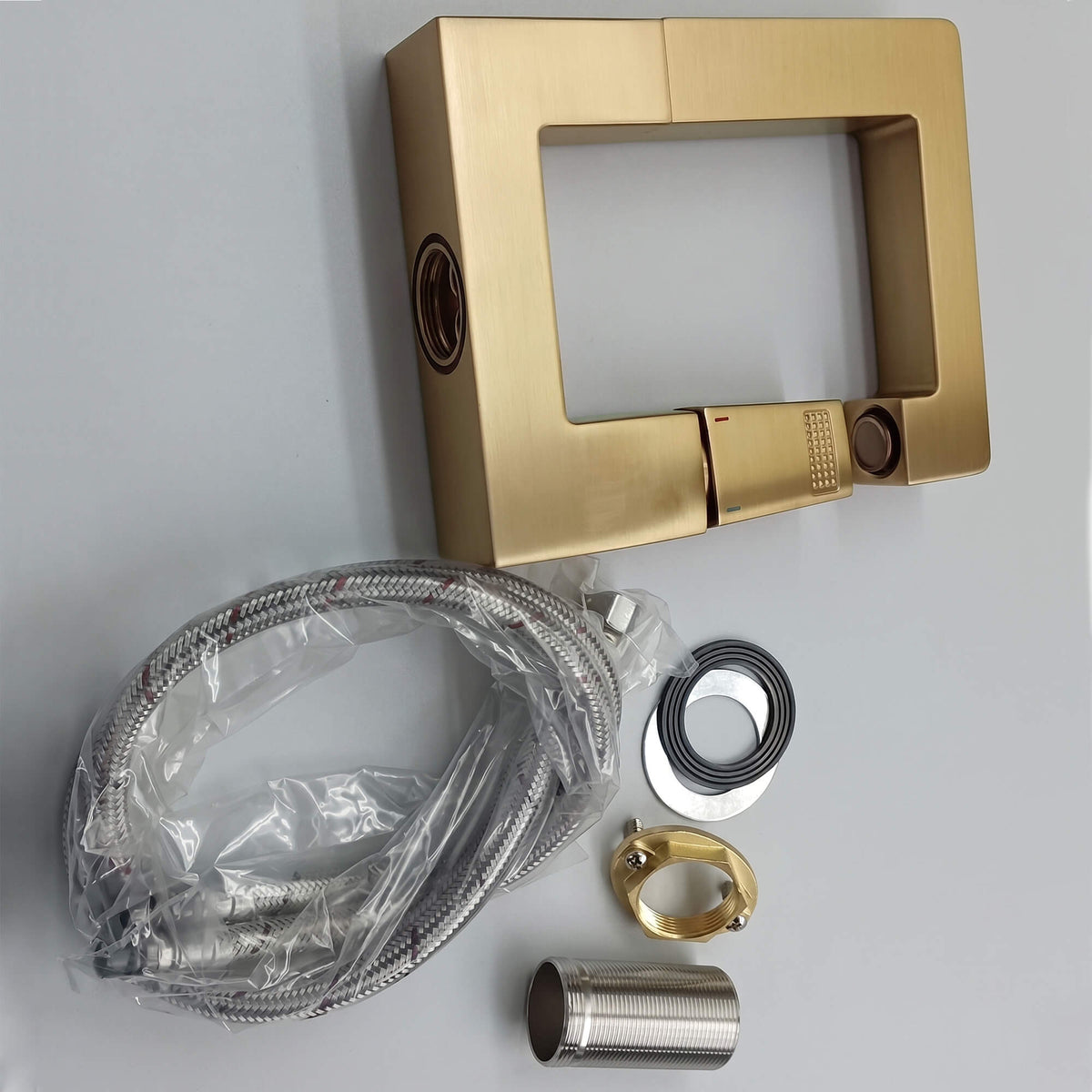 Single Handle Bathroom Basin Faucet with Open Square Frame