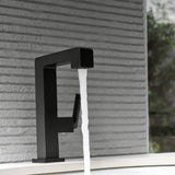Brass Bathroom Sink Faucet with Single-Handle Rotatable Basin Tap