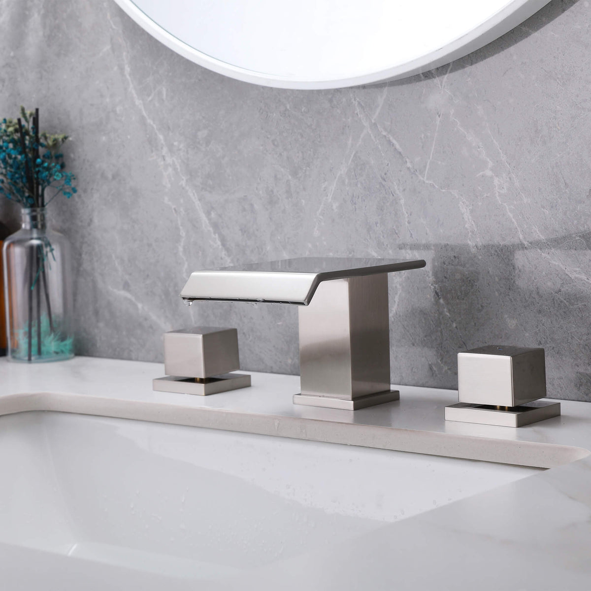 Waterfall Bathroom Faucet with Pop-Up Drain Solid Brass Vanity Sink Faucet