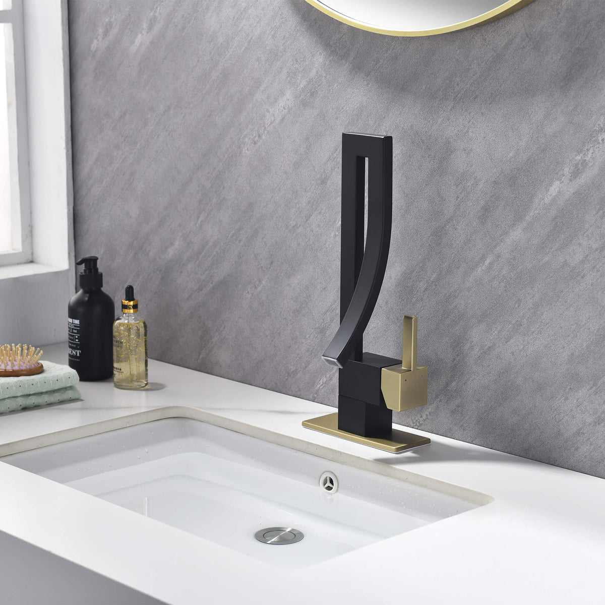 Modern Single Handle Vessel Sink Faucet with Curved Spout