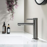 Modern Brass Bathroom Faucet Single-Hole Basin Mixer Tap with Knurled Handle