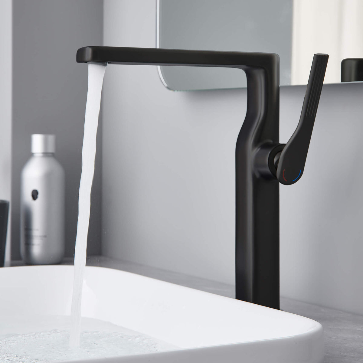 Modern Tall Basin Faucet with Single Handle and Pop-Up Drain Vessel Sink Bathroom Faucet
