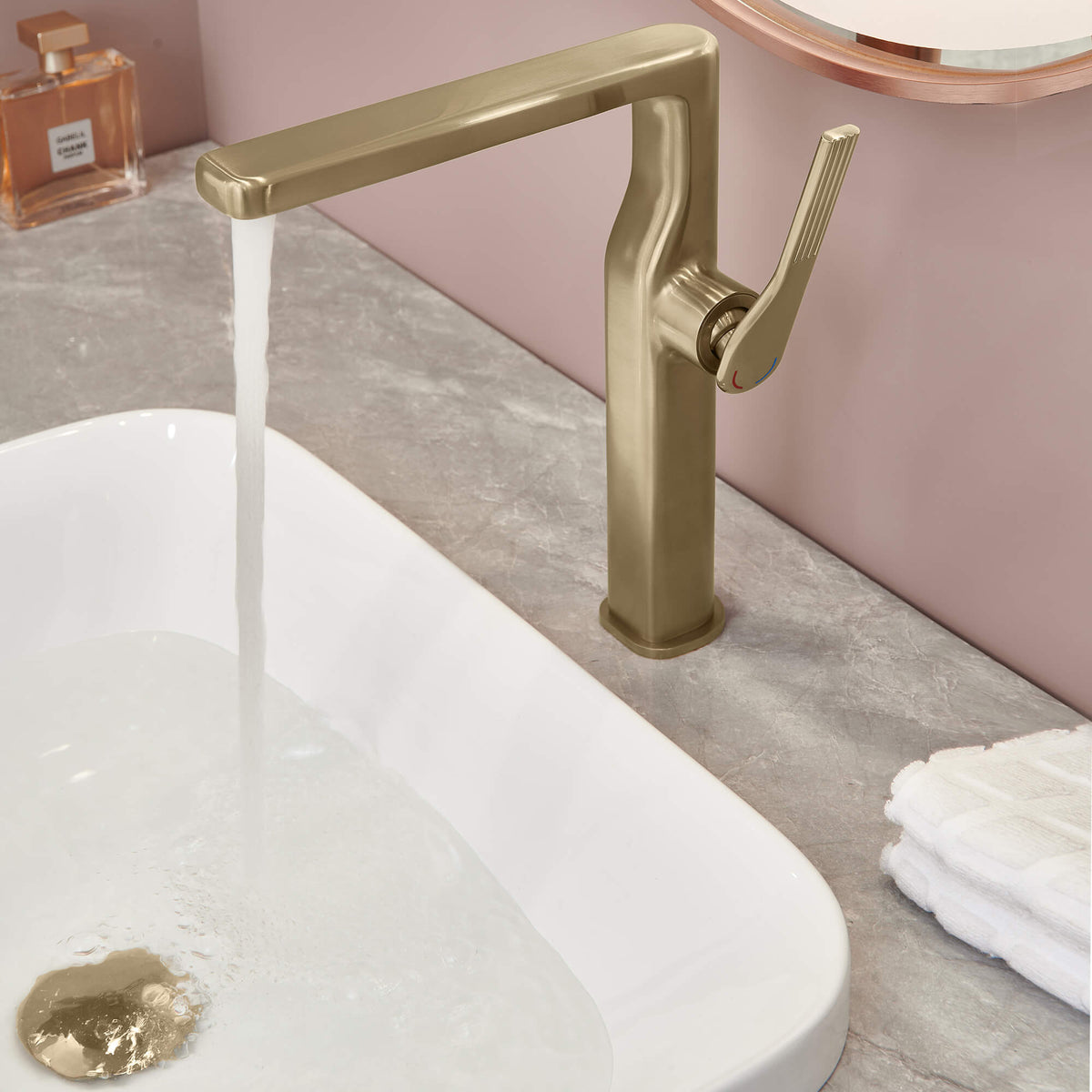 Modern Tall Basin Faucet with Single Handle and Pop-Up Drain Vessel Sink Bathroom Faucet