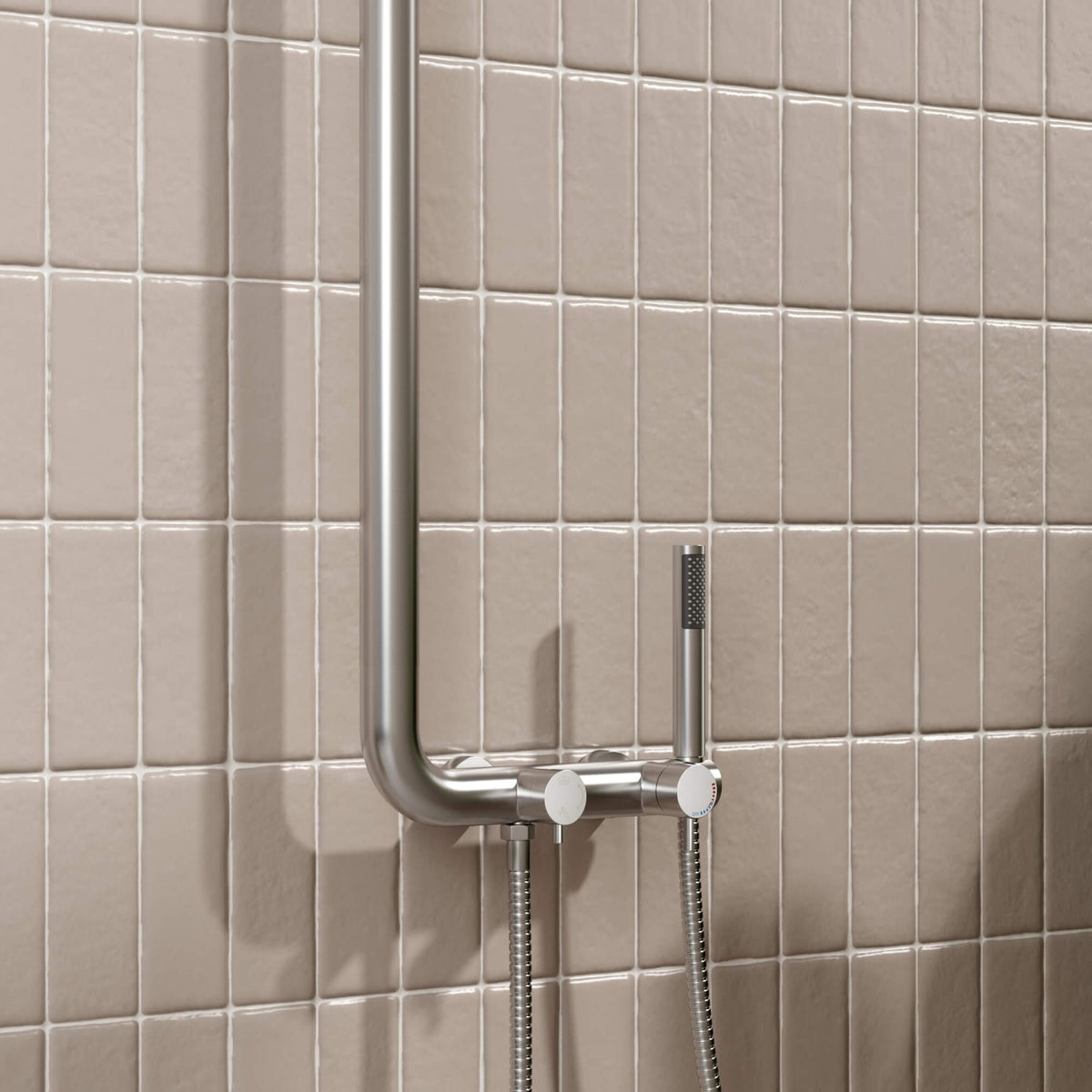 304 Stainless Steel Outdoor Shower System with Handheld Hot & Cold