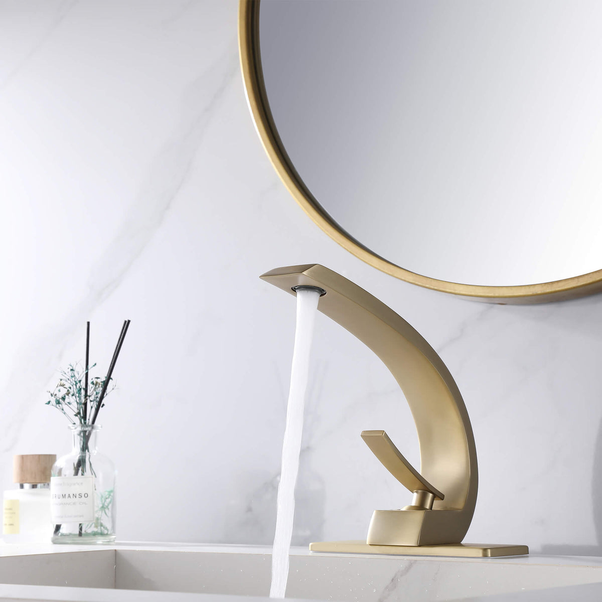 Curved Arch Spout Faucet with Drain Set