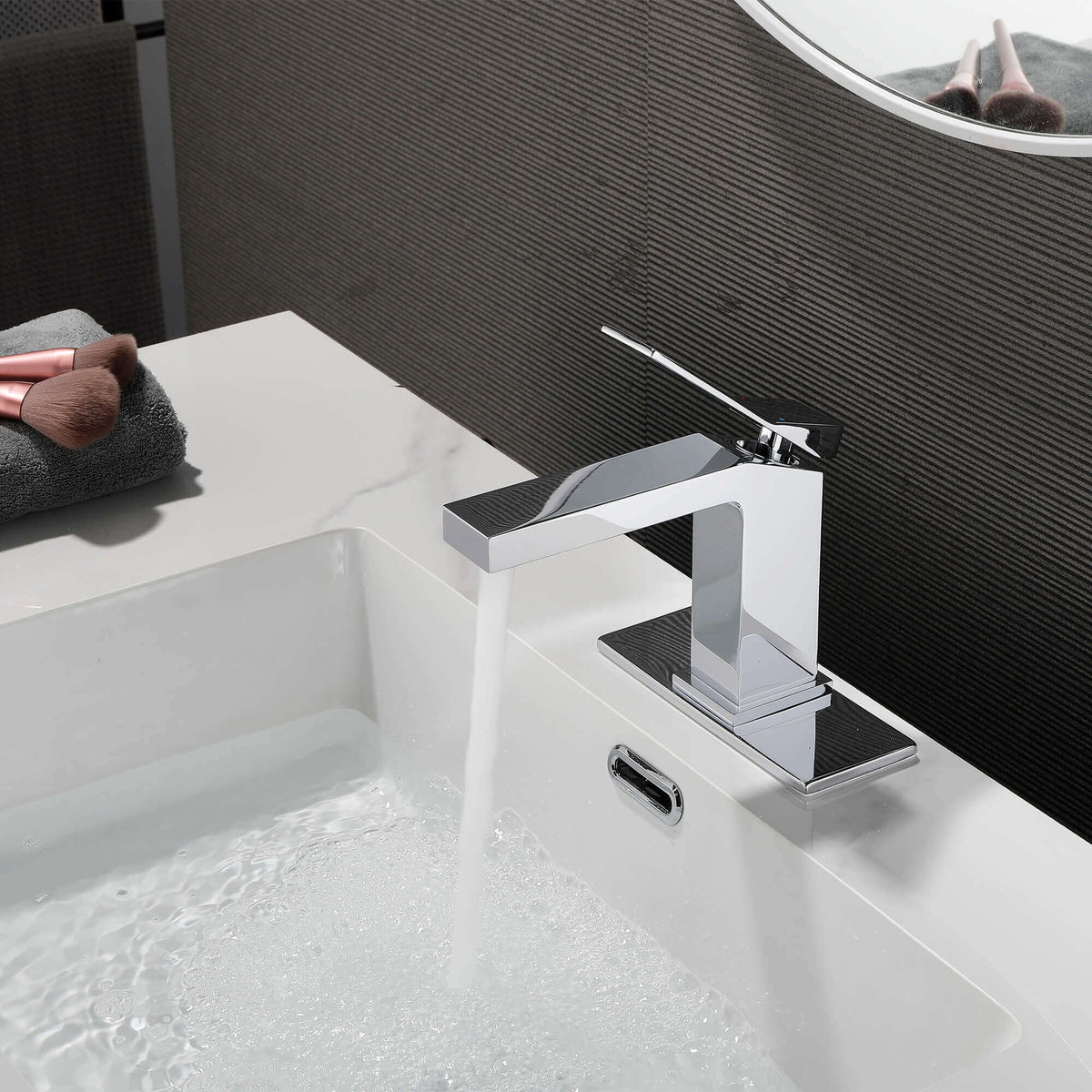 Stylish Single-Handle Bathroom Sink Faucet with Elegant Cover Plate