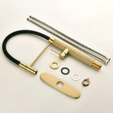 Single Handle Pull Out Kitchen Faucet with 180° Swivel Spout Solid Brass