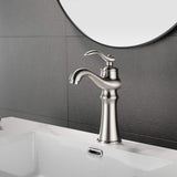Vintage Single-Handle Bathroom Faucet for Hot and Cold Sink Control