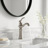 Vintage Single-Handle Bathroom Faucet for Hot and Cold Sink Control