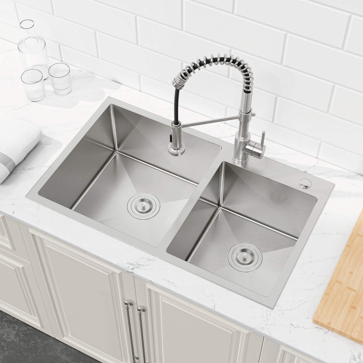 32-Inch Undermount Double Bowl Stainless Steel Kitchen Sink with Drain and Hook