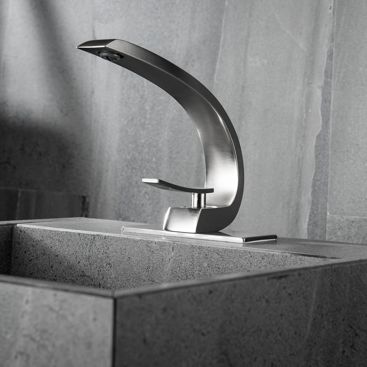 Arc Spout Single Lever Faucet for Deck-Mount Install