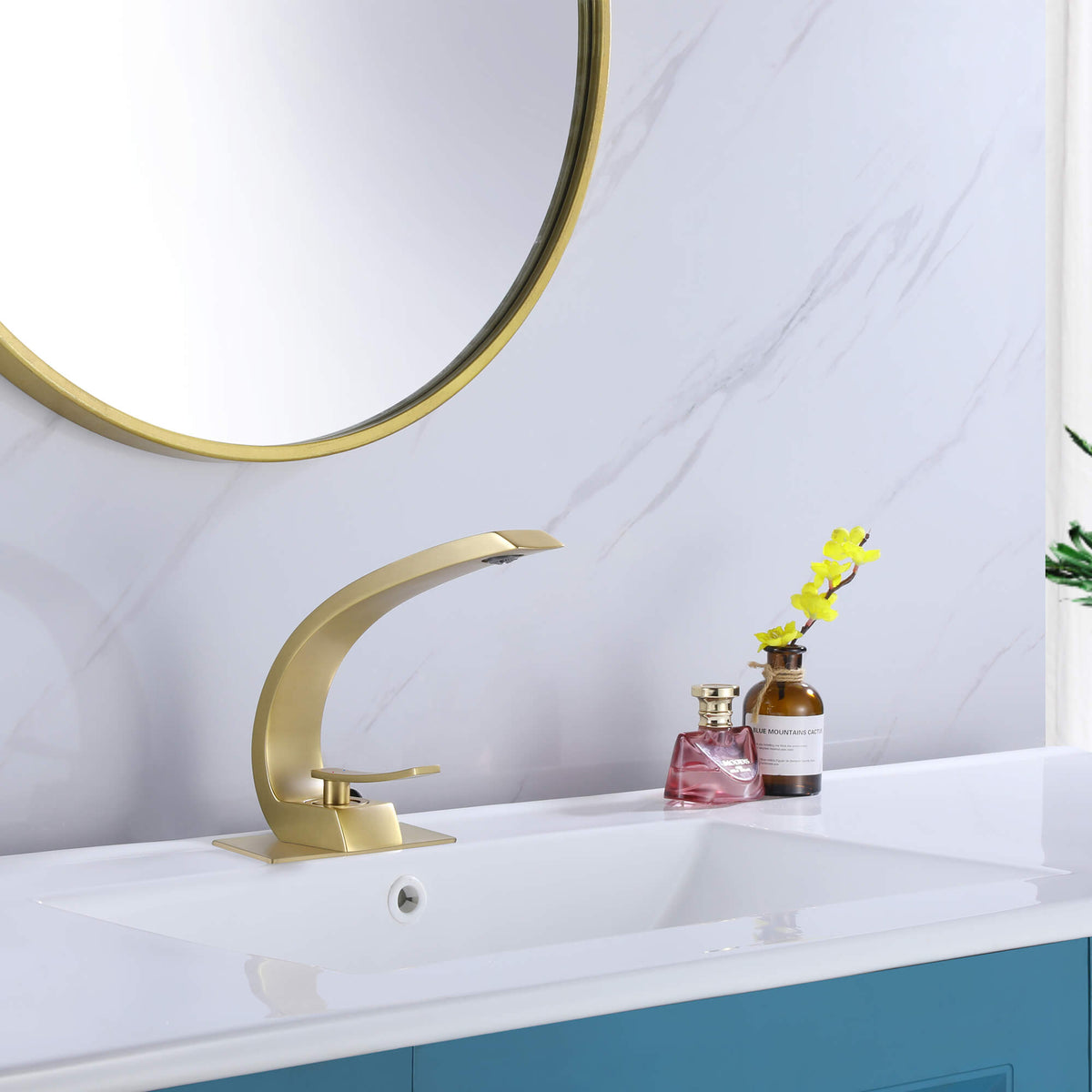Arc Spout Single Lever Faucet for Deck-Mount Install