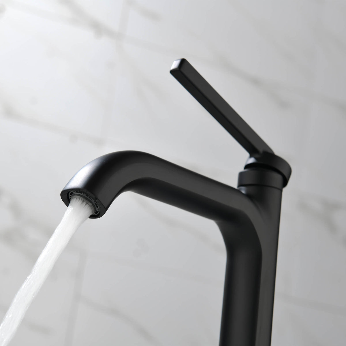 Modern Single-Handle Bathroom Sink Faucet with Stylish Design