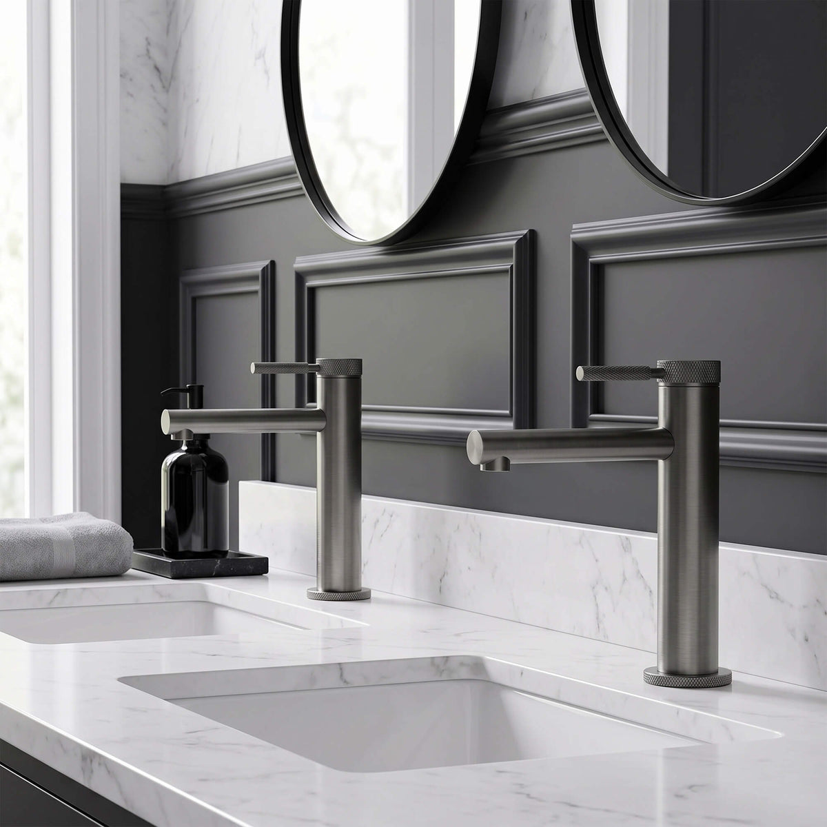 Modern Brass Bathroom Faucet Single-Hole Basin Mixer Tap with Knurled Handle