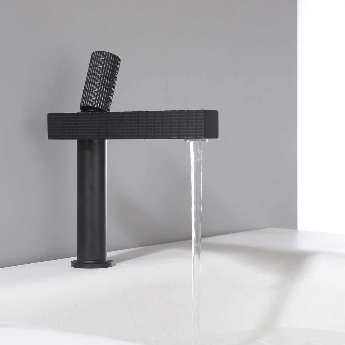 Modern Single Hole Bathroom Faucet with Dual Water Outlet and Flip Aerator