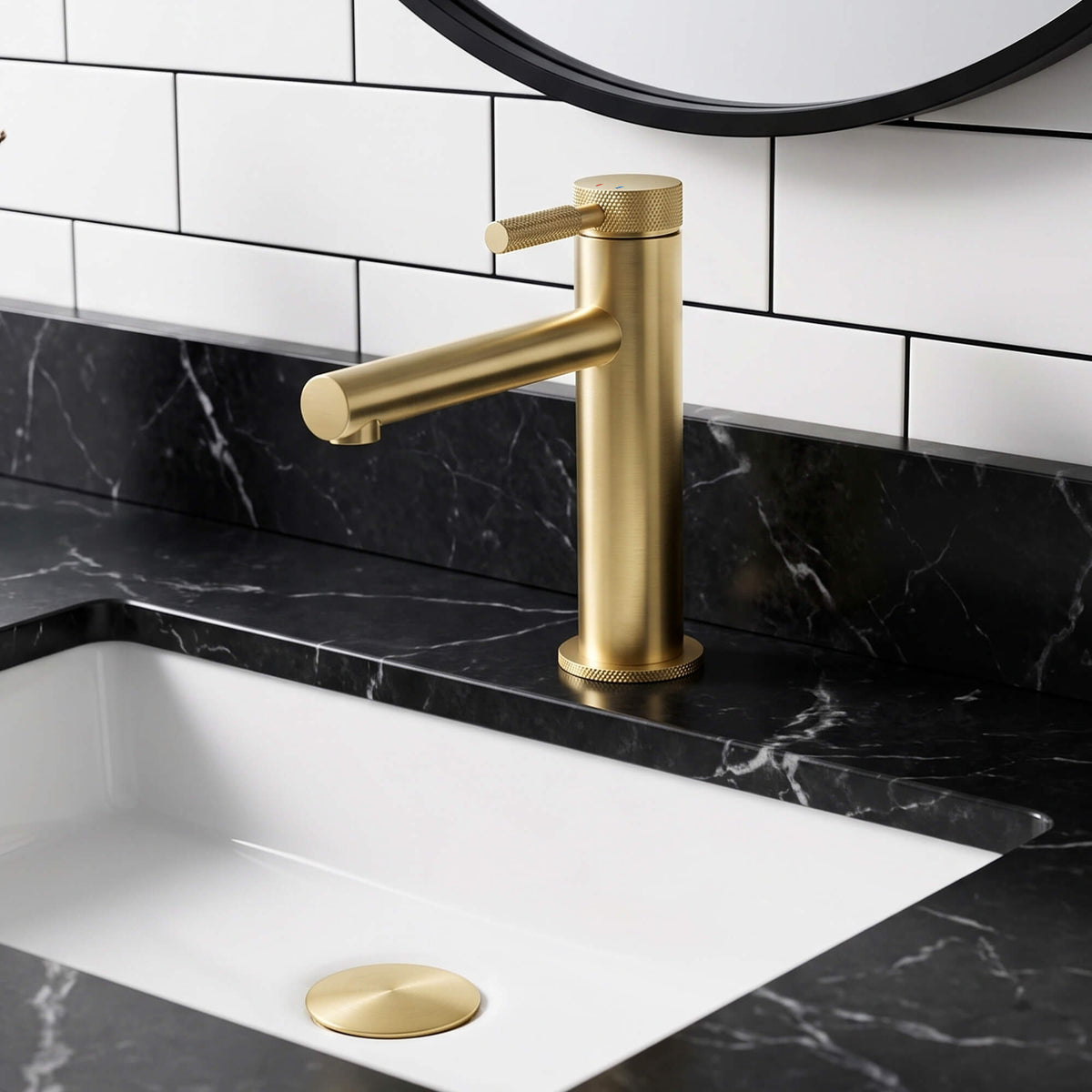 Modern Brass Bathroom Faucet Single-Hole Basin Mixer Tap with Knurled Handle