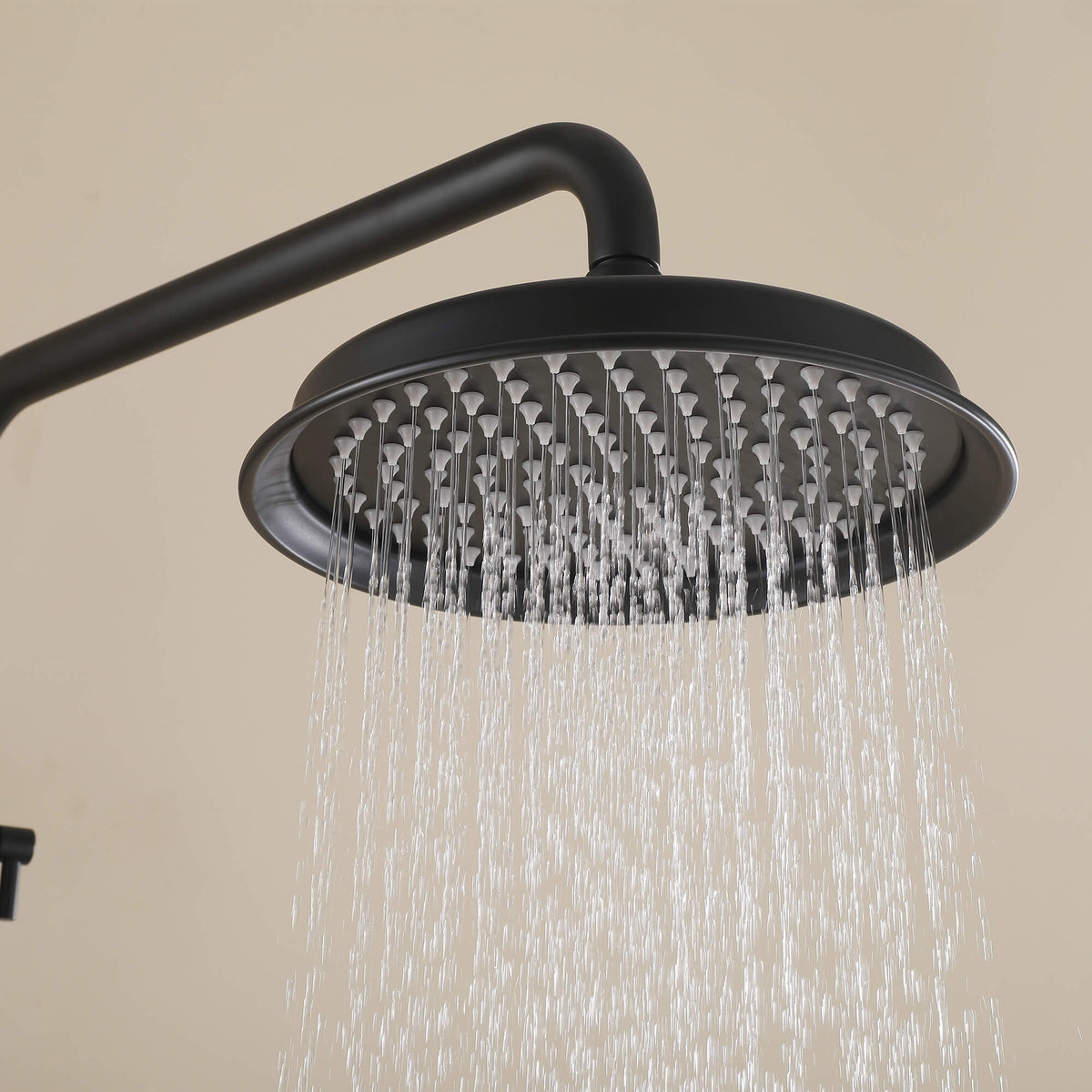 Round rainfall shower head water flow