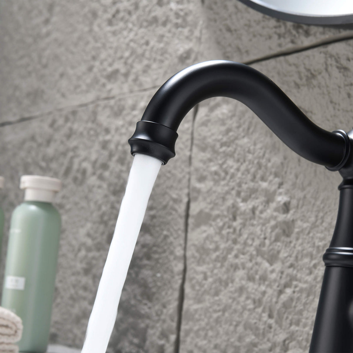 Single Hole Bathroom Faucet with Curved Spout Vintage Vanity Sink Mixer Tap