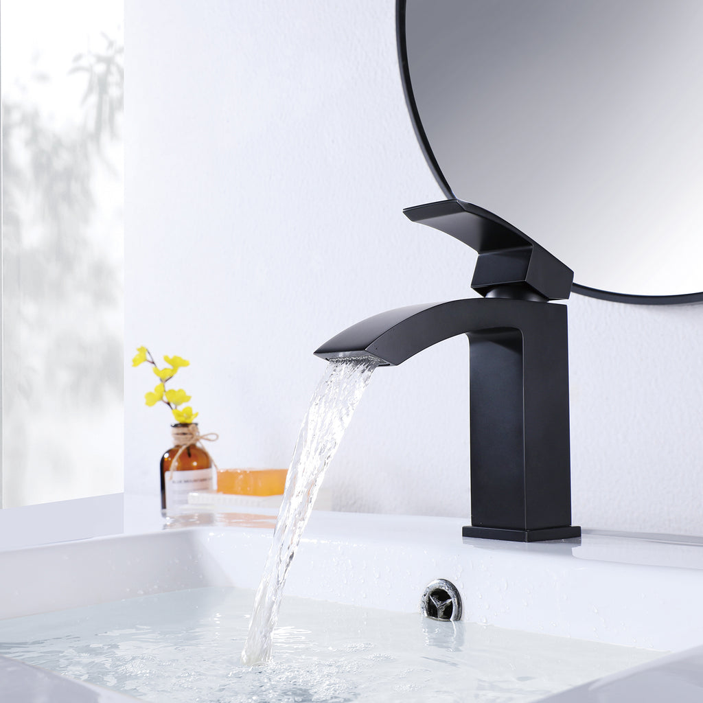 Single Handle Deck Mounted Bathroom Sink Faucet RB0760