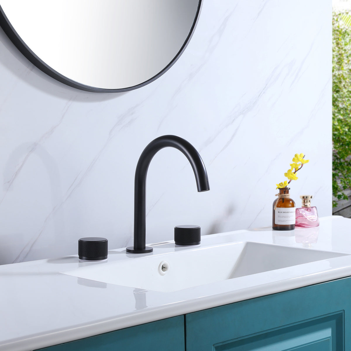 Widespread Gooseneck Faucet with Minimalist Cylinder Handles