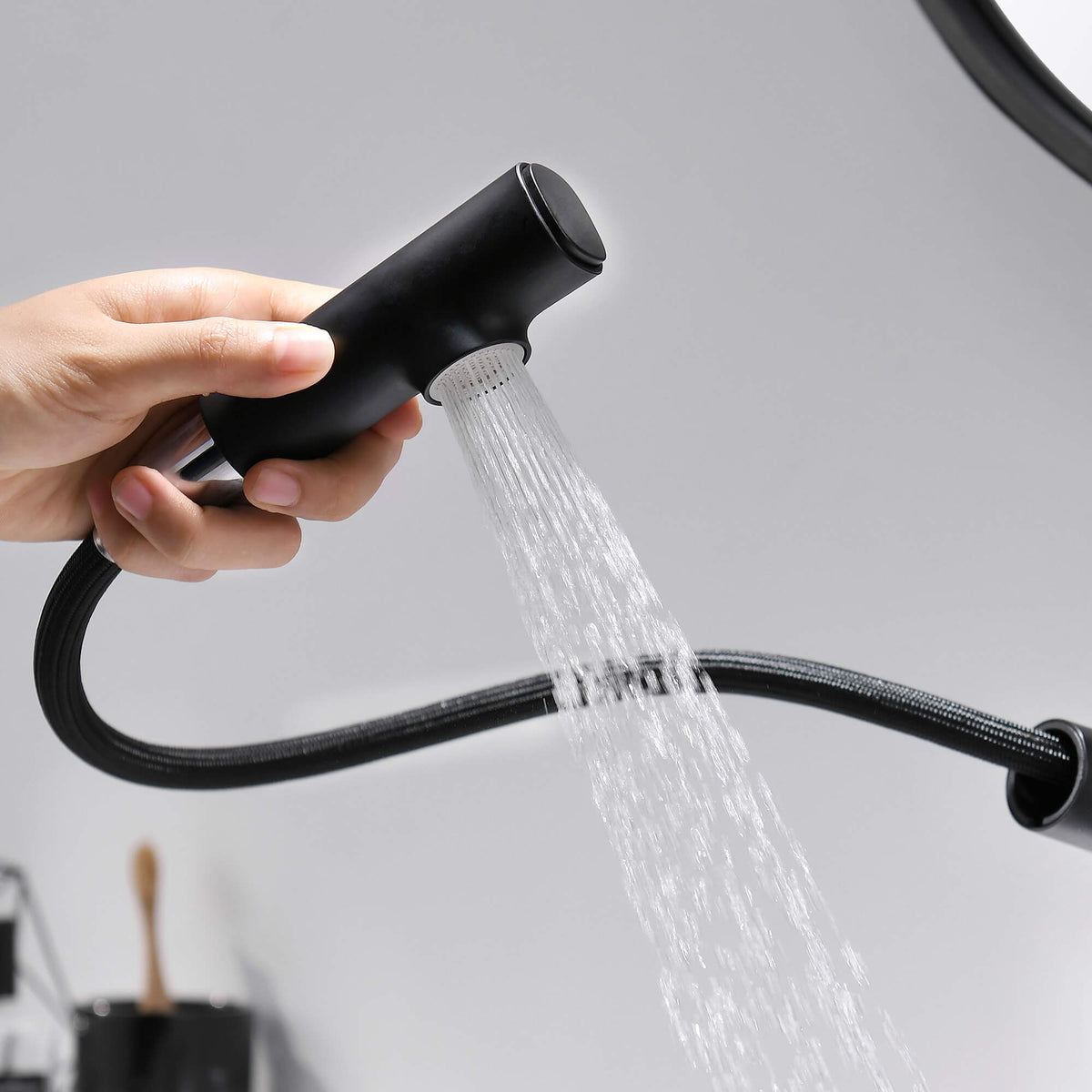 Liftable Bathroom Faucet with Pull-Out Sprayer for Dual Mode Function
